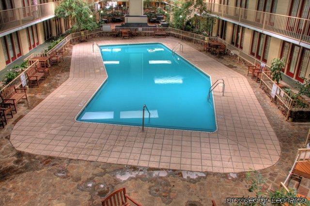 Seasons Inn And Suites Fort Smith Eksteriør billede
